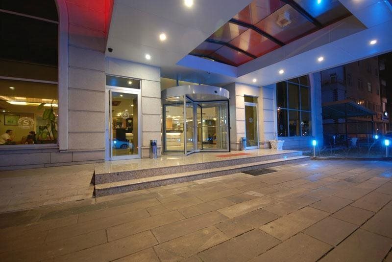 Территория Serace Hotel Kayseri 4*